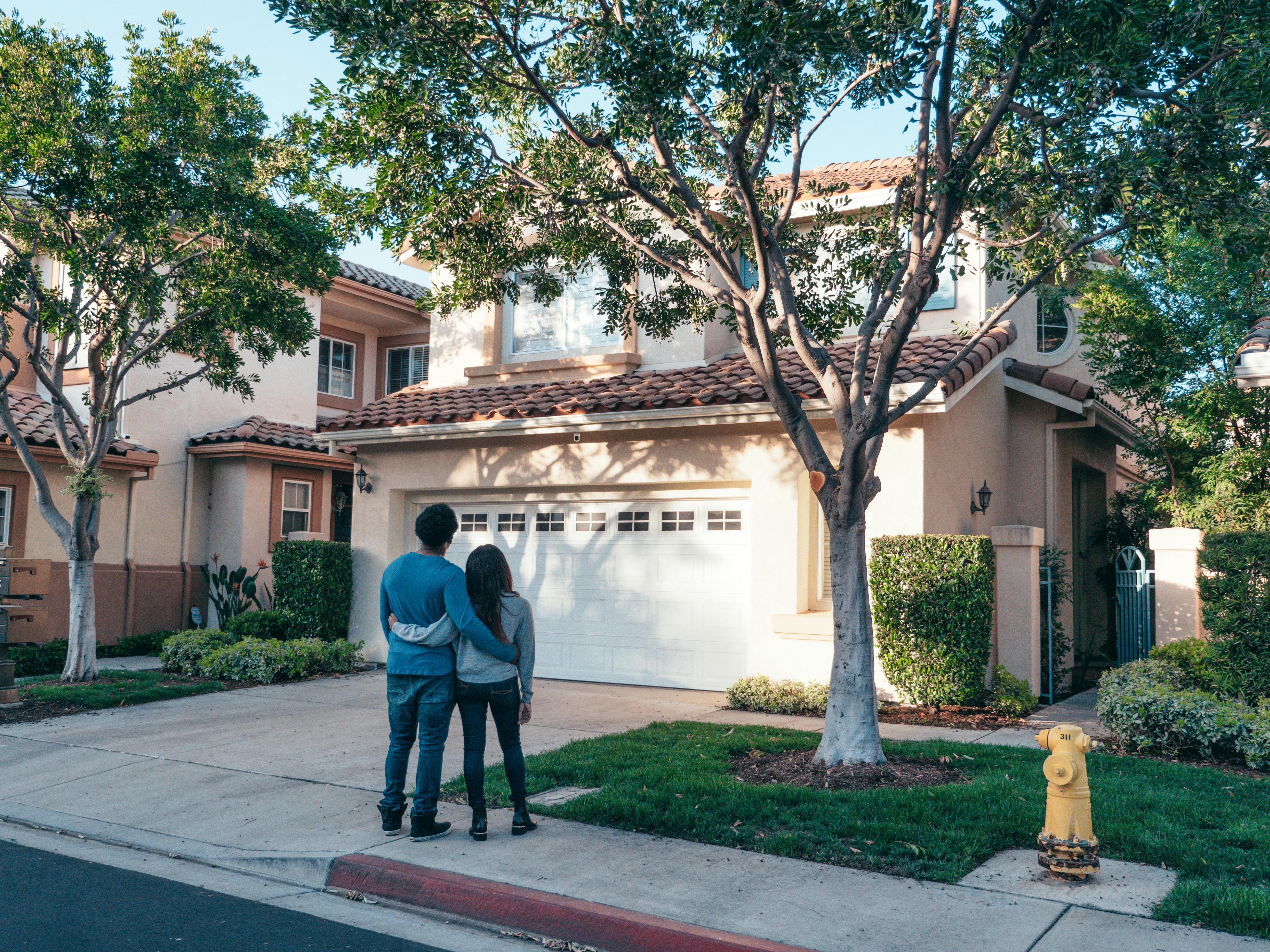 Top 5 Benefits of Living in a Gated Community